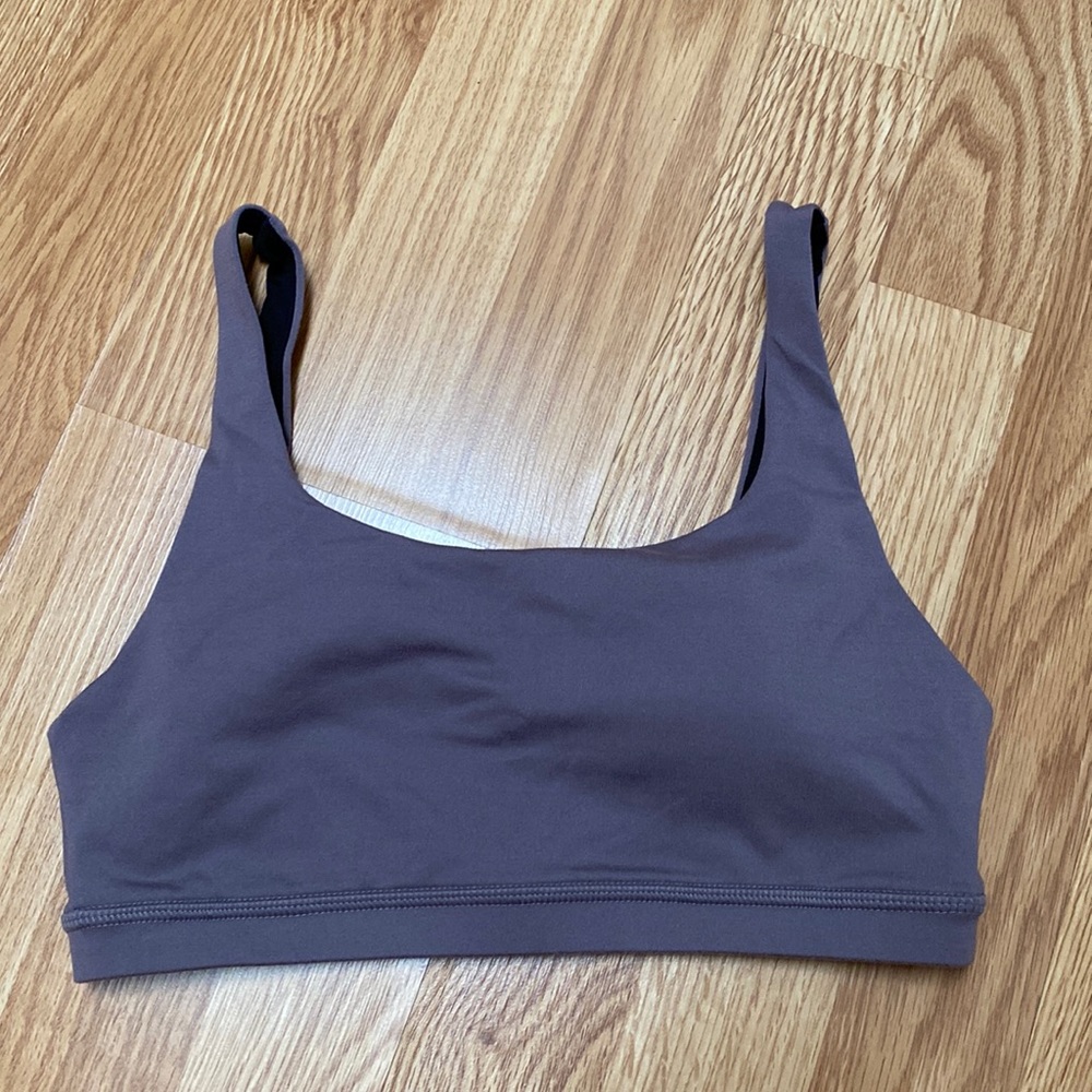 Fleo Selena Shark Bra, size Small S, EUC